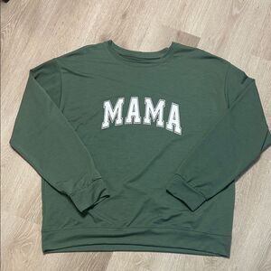 Unbranded Green Graphic Lettering “Mama” Lightweight Sweatshirt